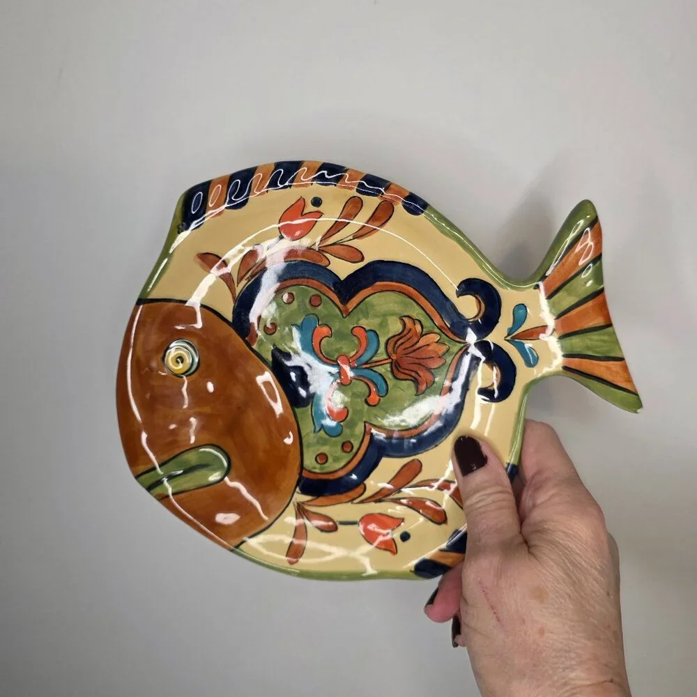 Talavera Hand Painted Decorative Fish Plate 8